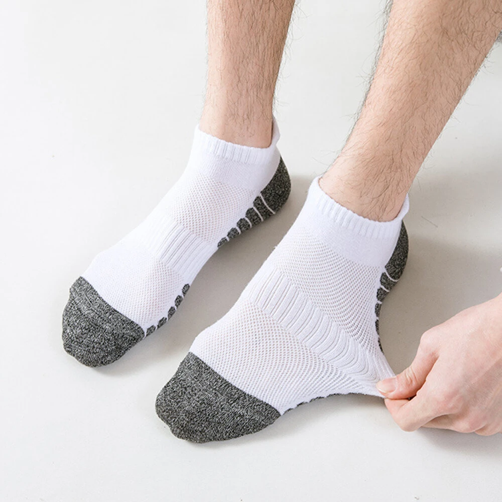 (image for) 5 Pairs Sports Socks Men's Short Socks Sweat-absorbent Breathable Mesh Athletic Ankle Socks Casual Thin Section Cotton Socks Size 38-45